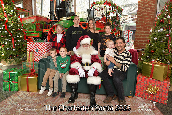 TheCharlestonSanta-12-10-23-2194