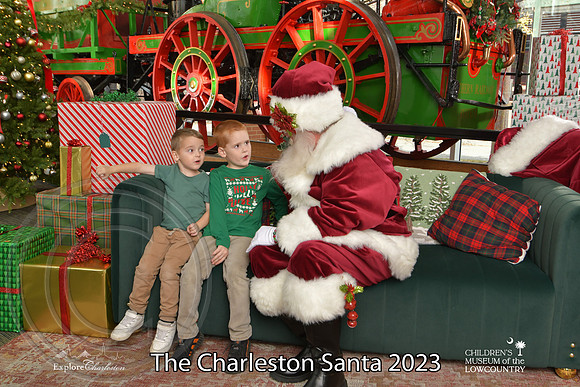 TheCharlestonSanta-12-10-23-2196