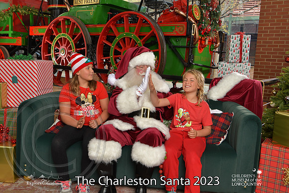 TheCharlestonSanta-12-10-23-2236