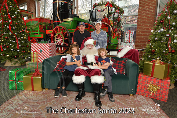 TheCharlestonSanta-12-10-23-2253
