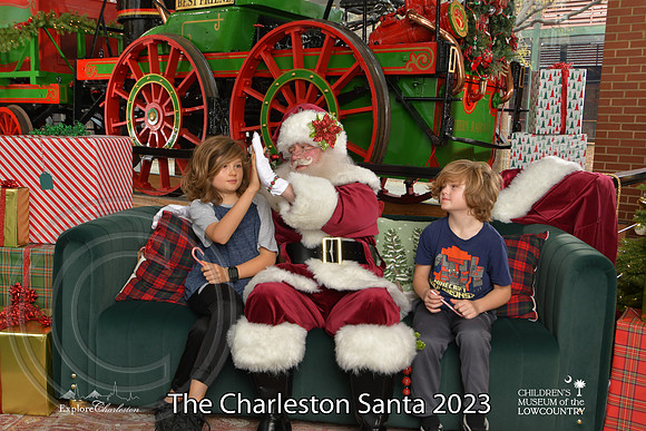 TheCharlestonSanta-12-10-23-2255