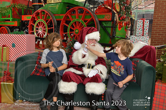 TheCharlestonSanta-12-10-23-2256