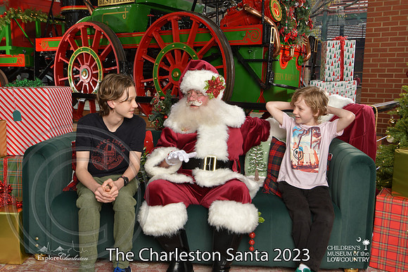 TheCharlestonSanta-12-10-23-2265