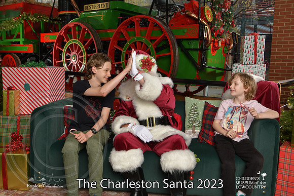 TheCharlestonSanta-12-10-23-2268