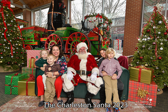 TheCharlestonSanta-12-16-23-2410