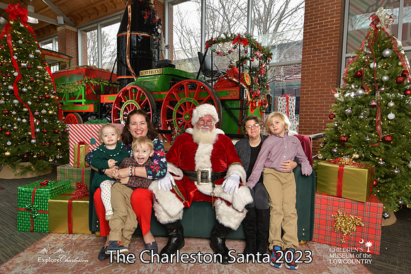 TheCharlestonSanta-12-16-23-2411