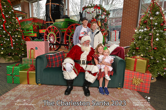 TheCharlestonSanta-12-16-23-2423
