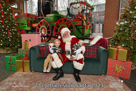 TheCharlestonSanta-12-16-23-2431