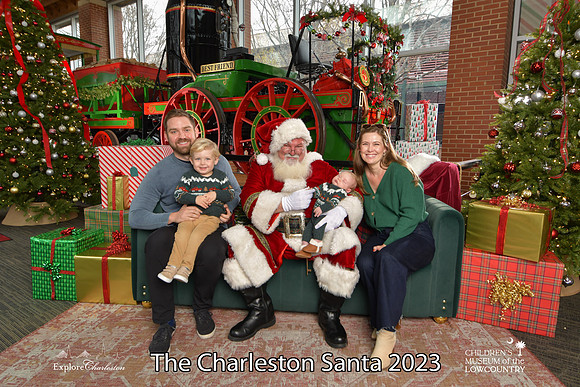 TheCharlestonSanta-12-16-23-2432