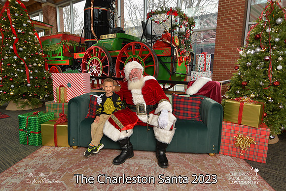 TheCharlestonSanta-12-16-23-2441