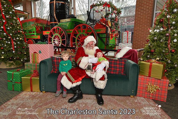 TheCharlestonSanta-12-16-23-2444