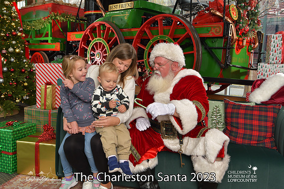 TheCharlestonSanta-12-16-23-2454