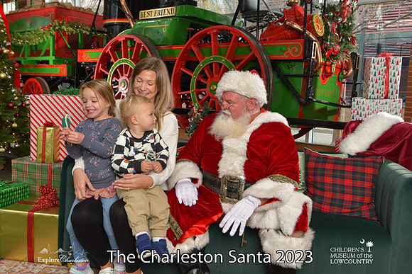 TheCharlestonSanta-12-16-23-2455