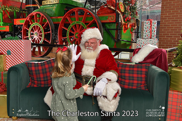 TheCharlestonSanta-12-16-23-2463