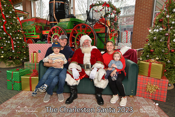 TheCharlestonSanta-12-16-23-2465