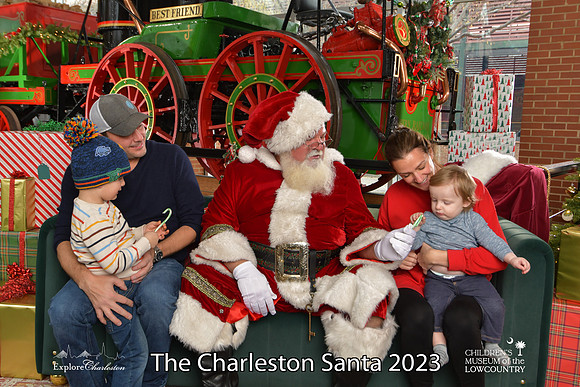 TheCharlestonSanta-12-16-23-2467
