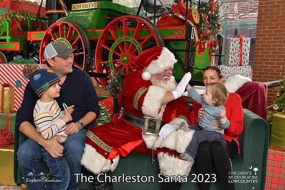 TheCharlestonSanta-12-16-23-2468