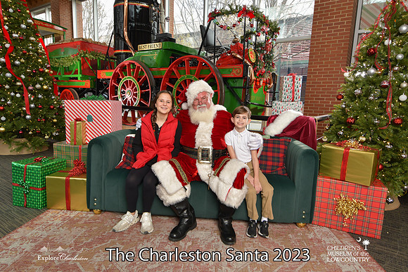 TheCharlestonSanta-12-16-23-2469