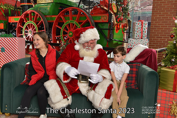 TheCharlestonSanta-12-16-23-2473
