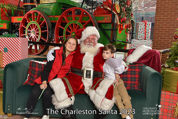 TheCharlestonSanta-12-16-23-2475