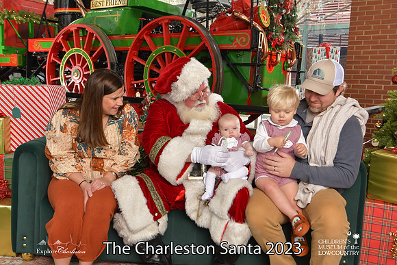 TheCharlestonSanta-12-16-23-2480