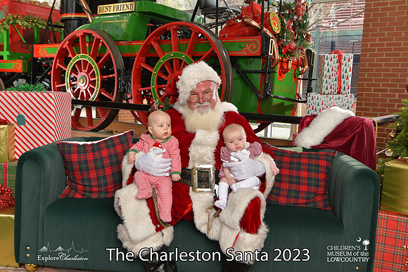 TheCharlestonSanta-12-16-23-2483