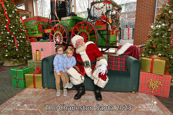 TheCharlestonSanta-12-16-23-2497