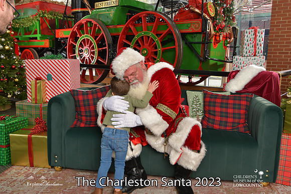 TheCharlestonSanta-12-16-23-2504