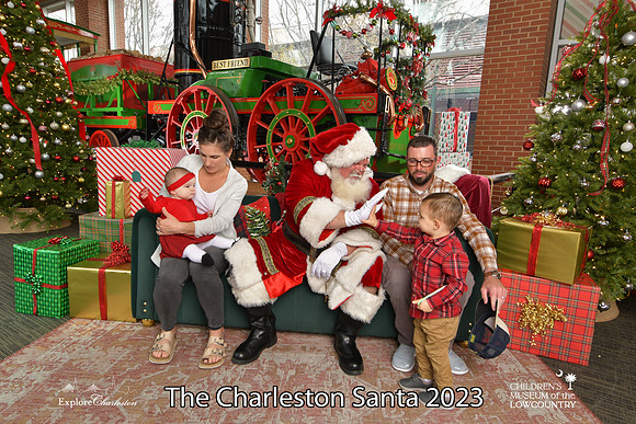 TheCharlestonSanta-12-16-23-2509