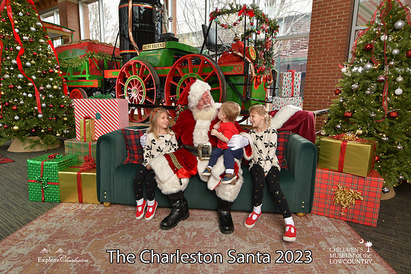 TheCharlestonSanta-12-16-23-2525