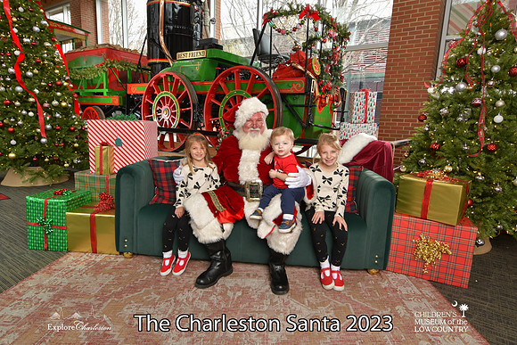 TheCharlestonSanta-12-16-23-2527
