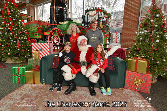 TheCharlestonSanta-12-16-23-2538