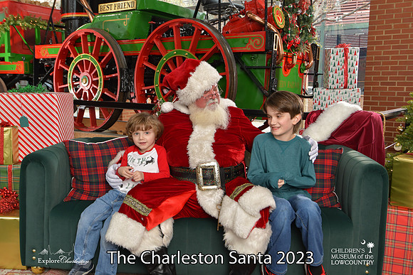 TheCharlestonSanta-12-16-23-2543