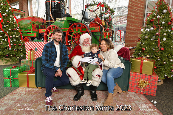 TheCharlestonSanta-12-16-23-2557