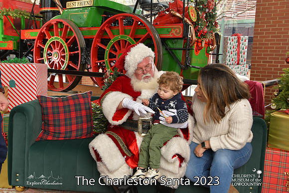 TheCharlestonSanta-12-16-23-2558