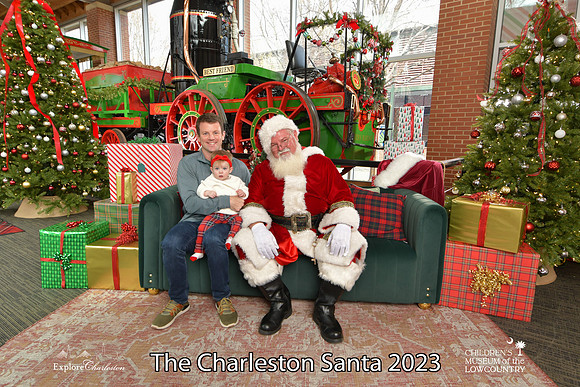 TheCharlestonSanta-12-16-23-2564