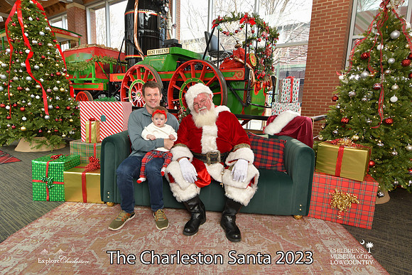 TheCharlestonSanta-12-16-23-2565