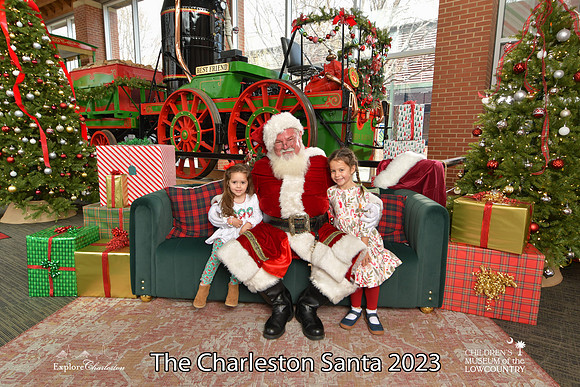 TheCharlestonSanta-12-16-23-2567