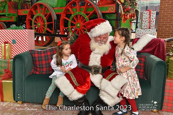 TheCharlestonSanta-12-16-23-2570