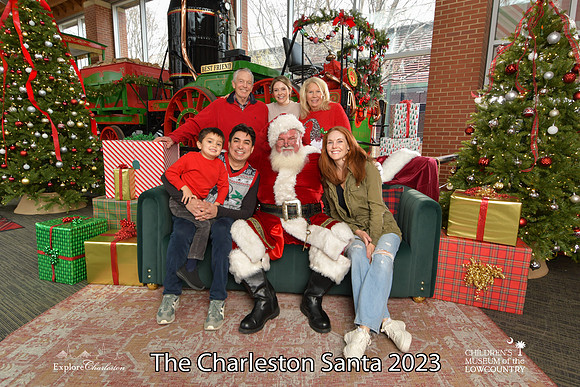 TheCharlestonSanta-12-16-23-2596