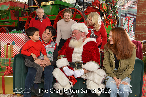 TheCharlestonSanta-12-16-23-2597