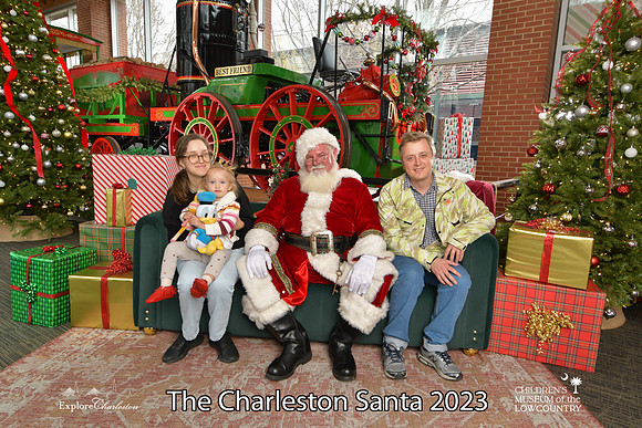 TheCharlestonSanta-12-16-23-2606