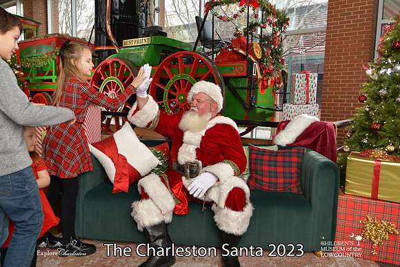 TheCharlestonSanta-12-16-23-2618