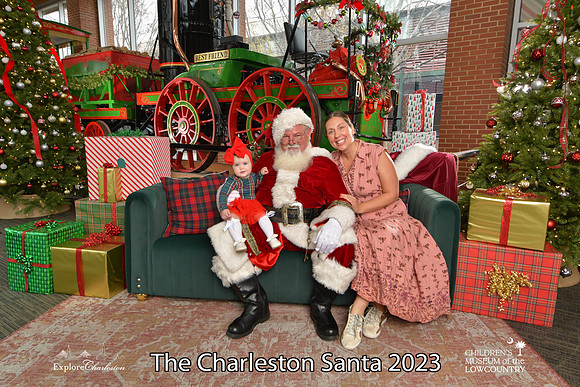 TheCharlestonSanta-12-16-23-2623