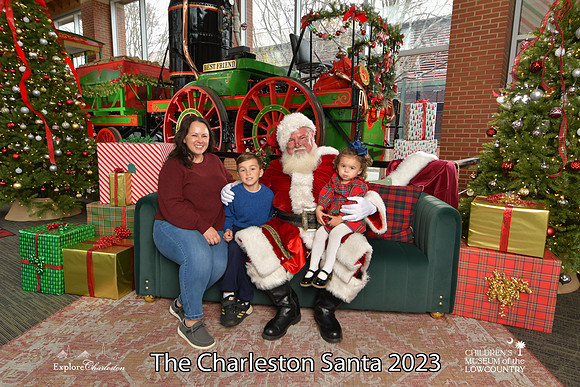 TheCharlestonSanta-12-16-23-2627