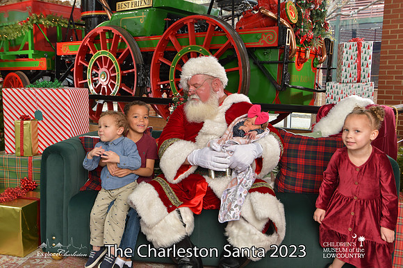 TheCharlestonSanta-12-16-23-2651