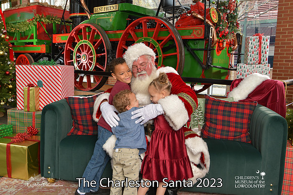 TheCharlestonSanta-12-16-23-2654