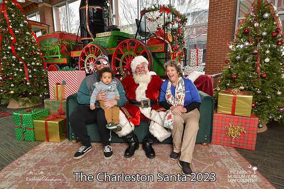 TheCharlestonSanta-12-16-23-2655