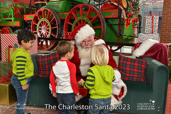 TheCharlestonSanta-12-16-23-2661