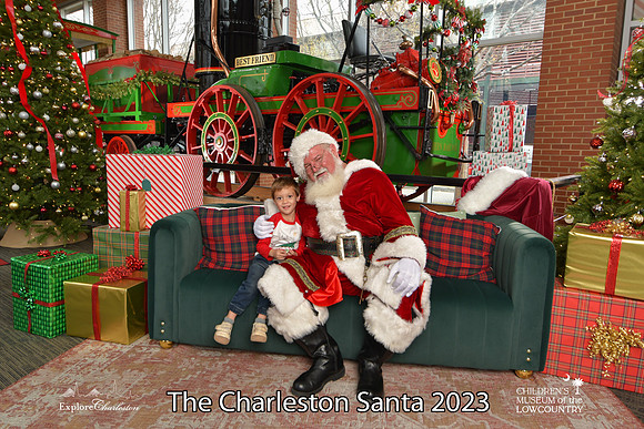 TheCharlestonSanta-12-16-23-2663